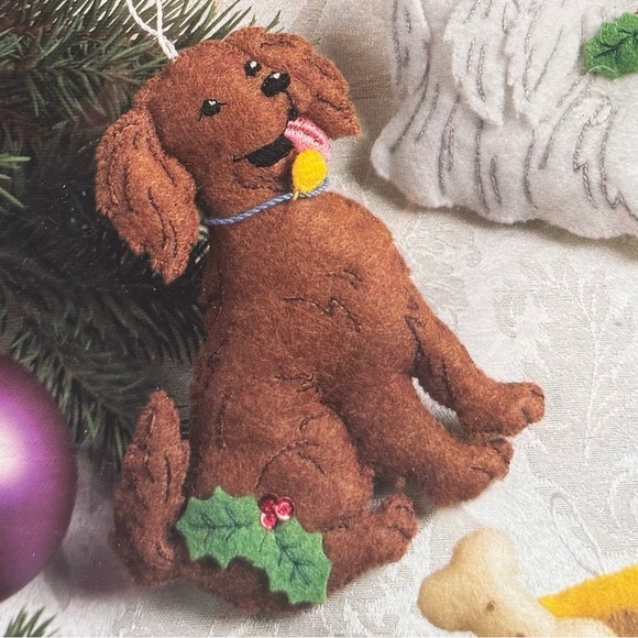 BUCILLA Santa Paws 6 Piece Felt Ornament Craft Kit 85462 Dogs/ Puppies Craft NWT - Picture 8 of 16